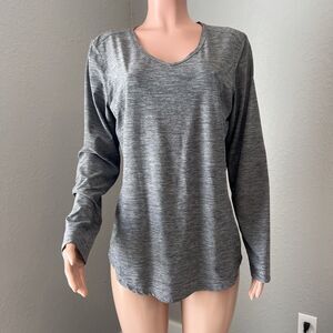 Duluth Trading Women Armachillo long Sleeve V-Neck Large comfy Gray T-Shirt #67